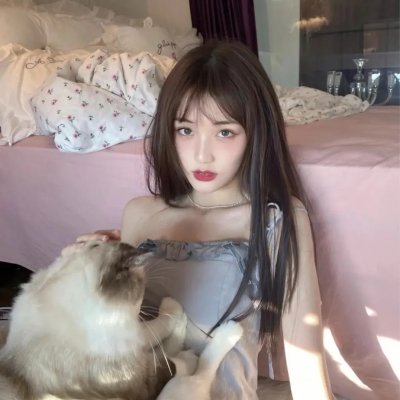 像两滴水